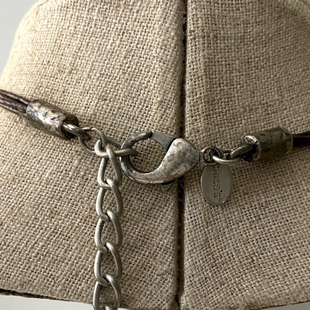 CHICO’S PENDENT NECKLACE - Picture 5 of 6